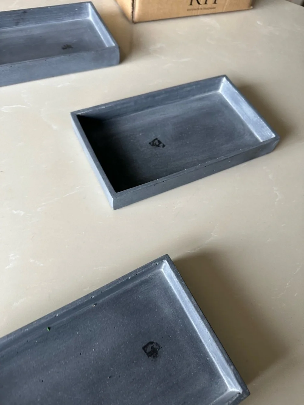 Restoration hardware Concrete Rectangular dish 🎊🎊🎉🎊🎁🎁🎁